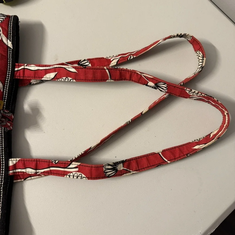 Vera‎ Bradley Deco Daisy Red Purse/Tote/Bag Roomy interior, perfect Boho/Chic